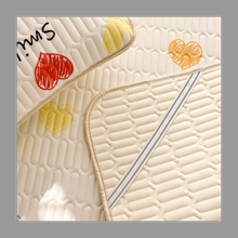 画像をギャラリービューアに読み込む, ベッドパッド 敷きパッド クイーン スタイルM13 春夏用 さらさら 汗取り敷きパッド 汗取り敷きパッド 取り付け簡単 洗える 敷パット ベッドパッド 洗濯機丸洗い可能 M771
