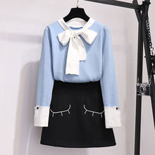 画像をギャラリービューアに読み込む, お進めコーデ?蝶結び配色セーター+可愛い模様スカート
